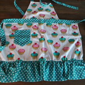 Gourmet Club Cupcakes & Polka Dots Novelty Cotton Bib Apron